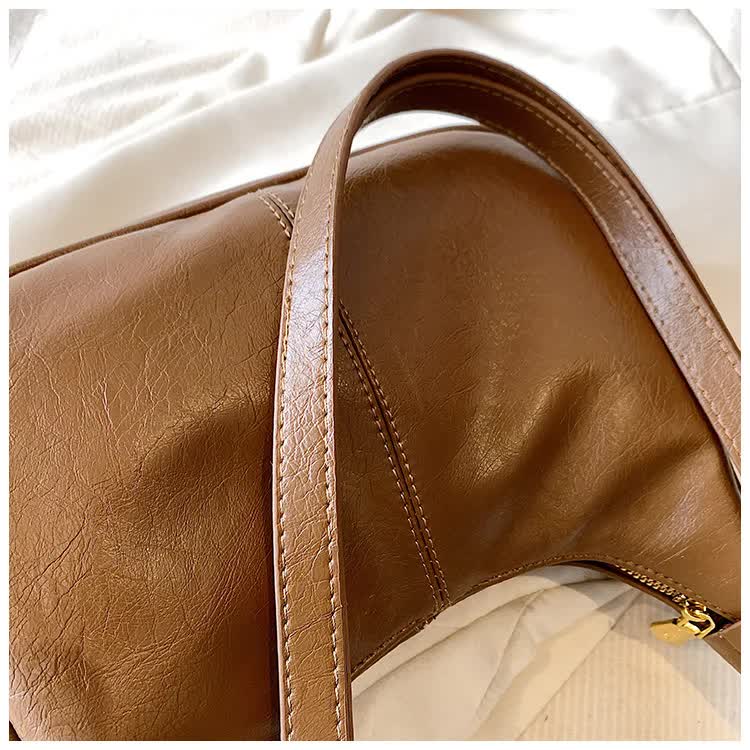 Brown Vintage PU Leather Shoulder Bag - Women's Simple and Stylish Tote Bag for Commuting and Casual Use